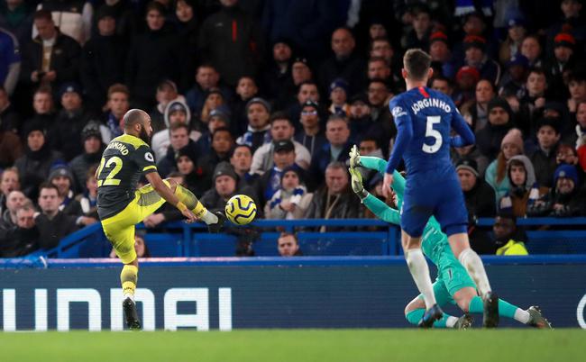  扎哈独造四球水晶宫主场大胜西汉姆联